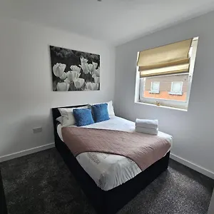  Apartment Panoramic City Views, Free Wifi, Canary Wharf Penthouse