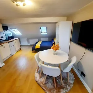  Appartement Alross Flat / Private Bathroom